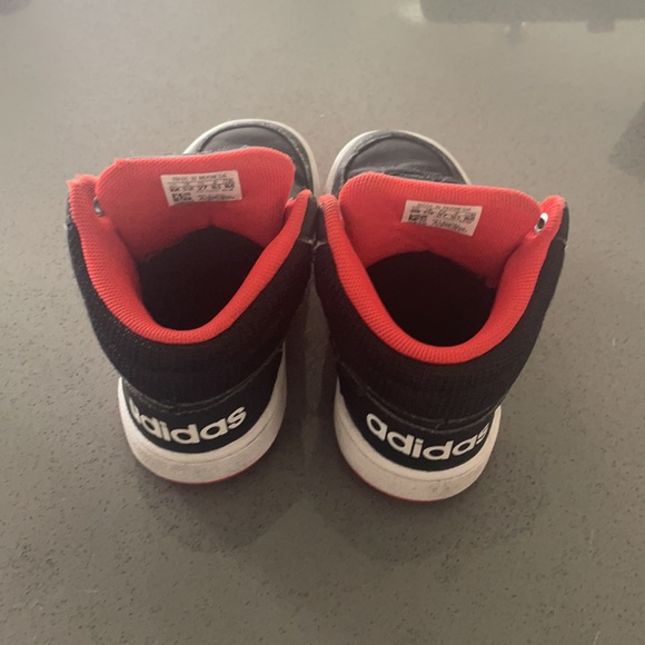 COPY - Adidas toddler boys sneaker - Picture 3 of 5